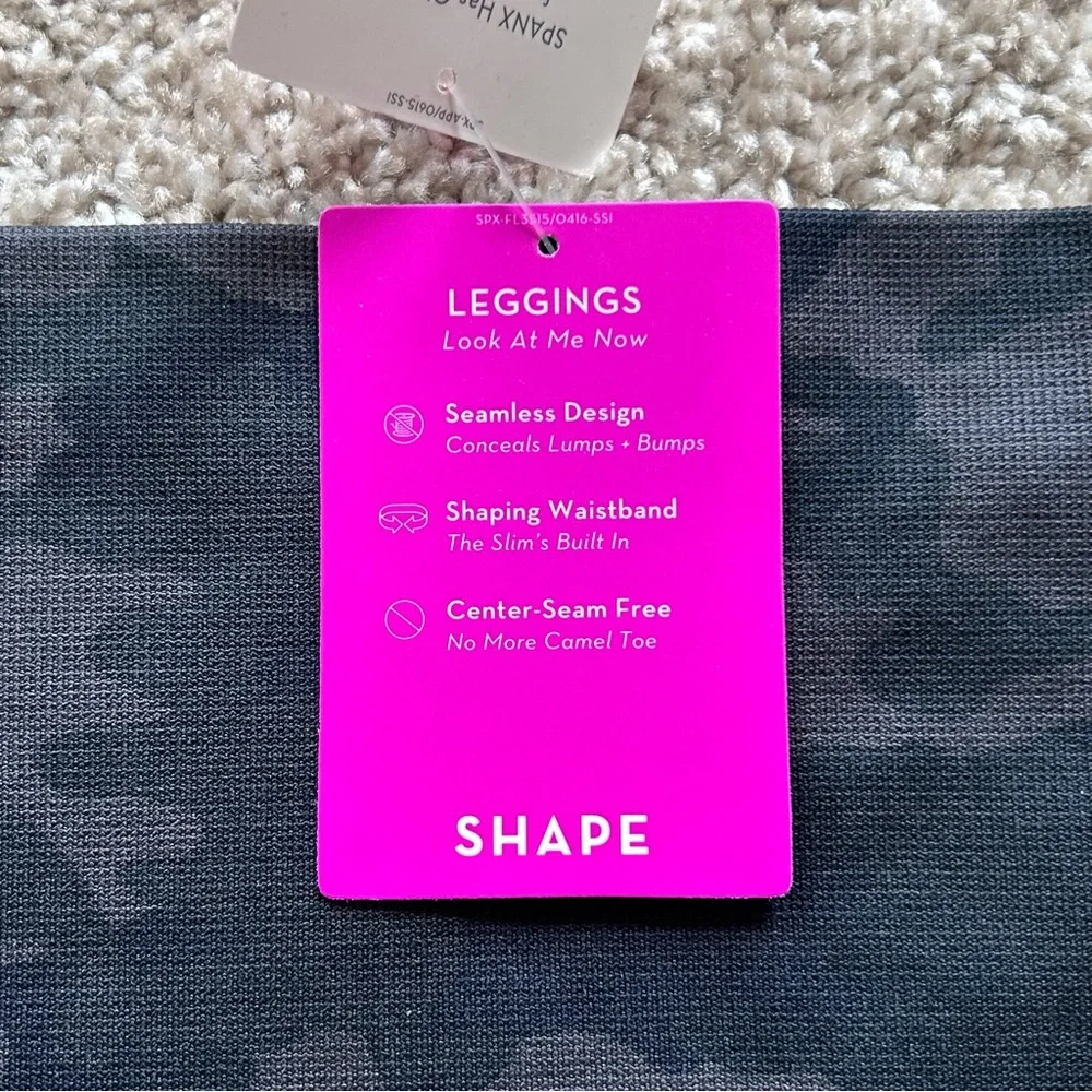 Spanx NWT Look At Me Now Seamless Leggings Black Camo Size Large FL3515 - Picture 6 of 10